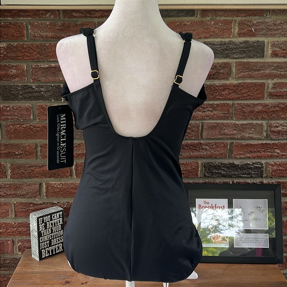 Miraclesuit Siren One Piece Swimsuit NWT Size 16 - Picture 8 of 10